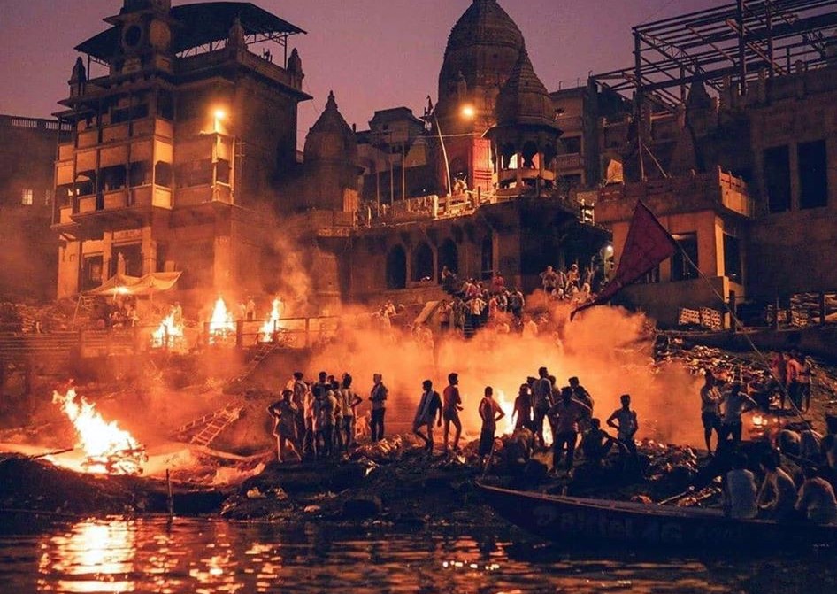 Cremation-Ghats-in-Varanasi
